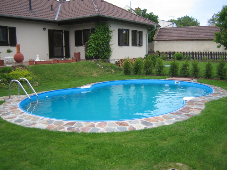 Stahlwandbecken Set Achtform - Pool 1,35m tief mit 0,6mm Folie Blau