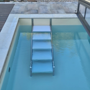 Schwimmbadtreppe Miami 5-stufig - Pooltreppe mit Extrabreiten Stufen